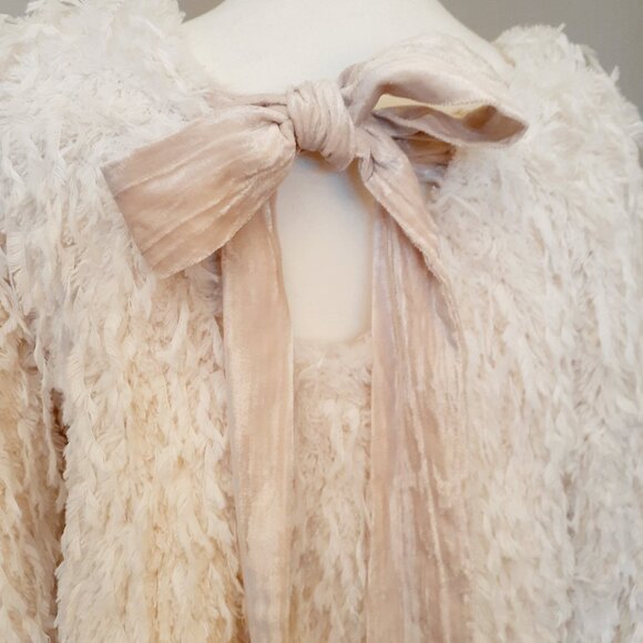 Very J New In Shaggy Sweater NWT - Picture 5 of 14